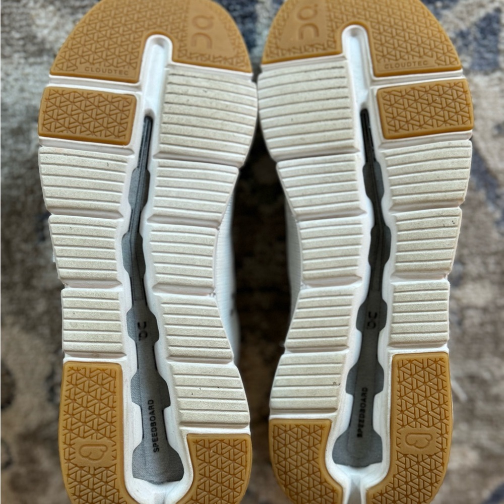 ON Cloudrift Running Sneakers, Women’s Size 9 in Undyed White Sand - Picture 8 of 9